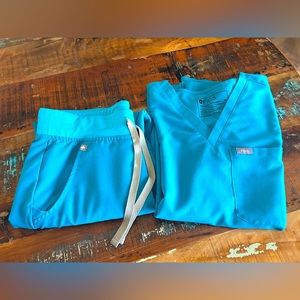 Figs scrubs technical collection